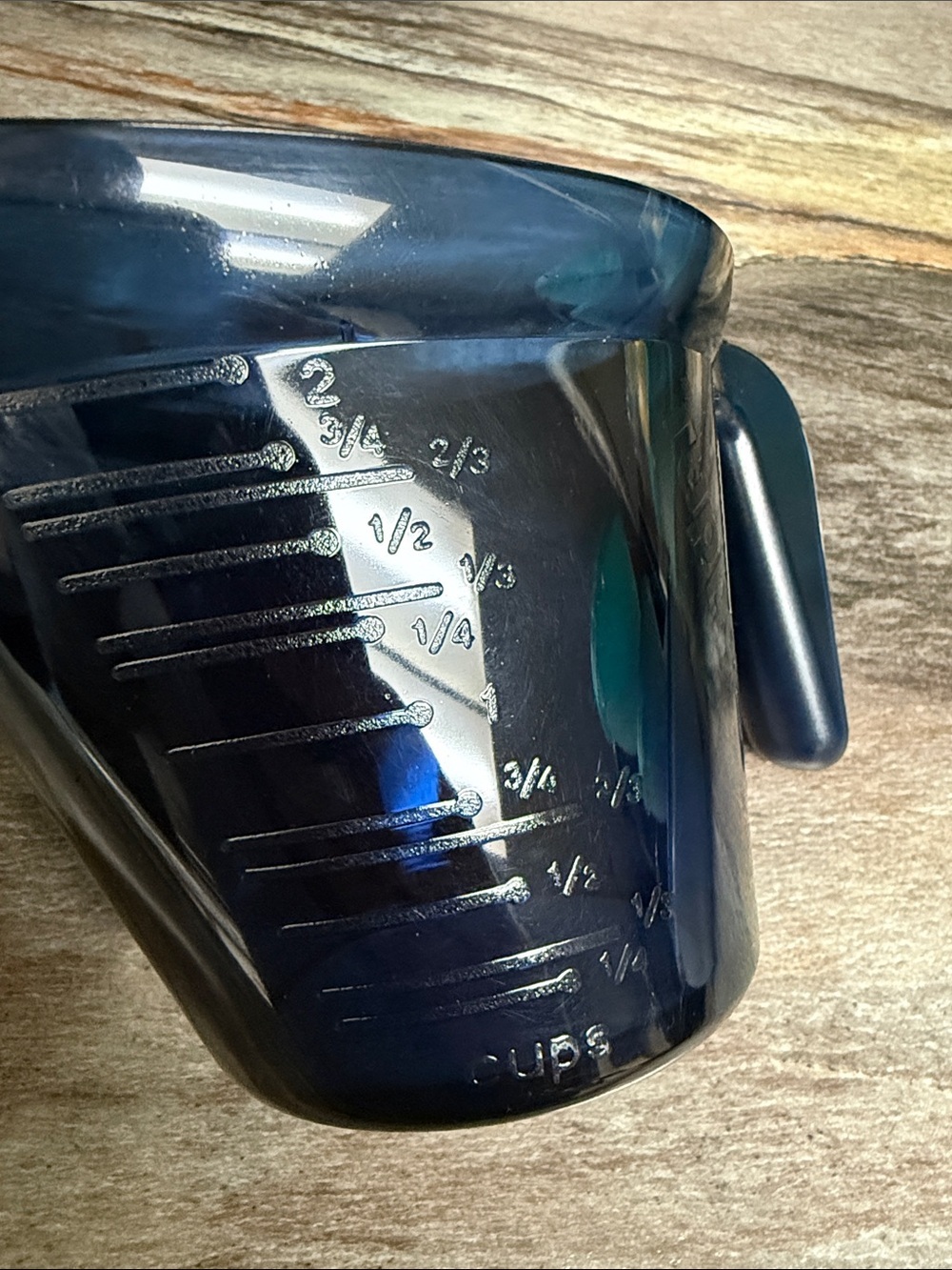 Tupperware Measuring Cup - Picture 6 of 7